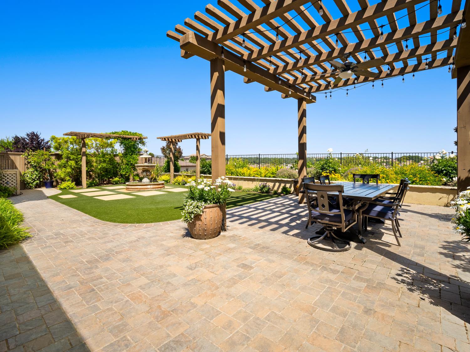 Hogarth Way, El Dorado Hills, California image 7