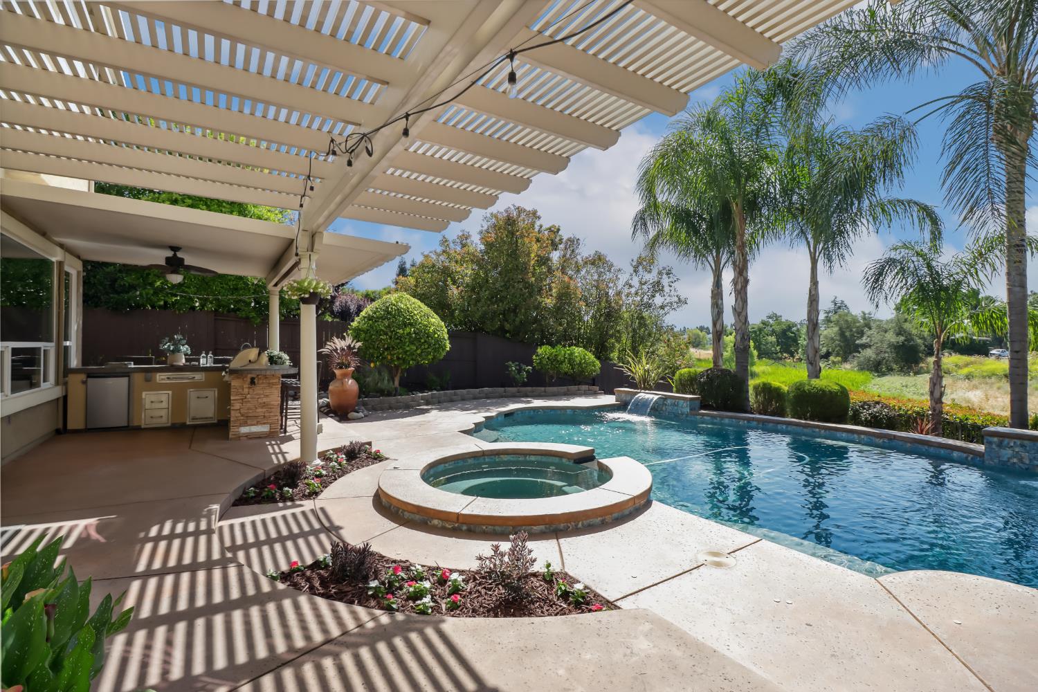 Hawk Crest Court, Roseville, California image 43