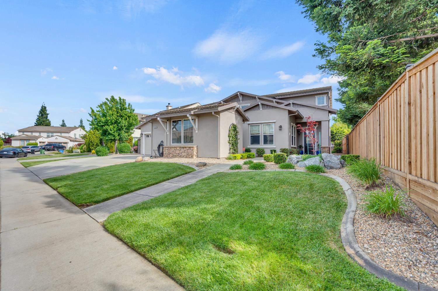 River Thread Court, Elk Grove, California image 1