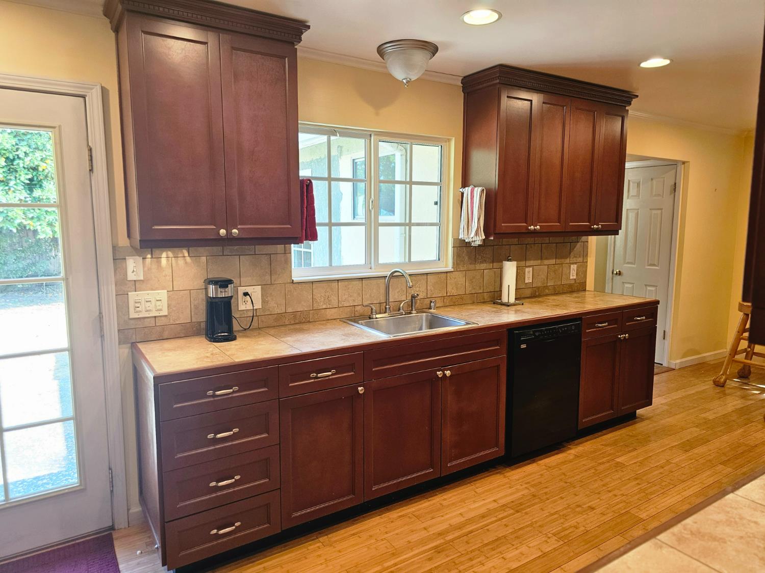 Alandale Way, Rancho Cordova, California image 5