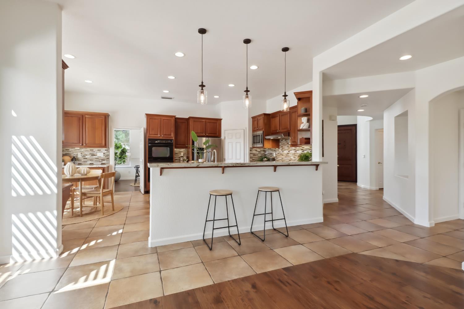 Hawk Crest Court, Roseville, California image 14