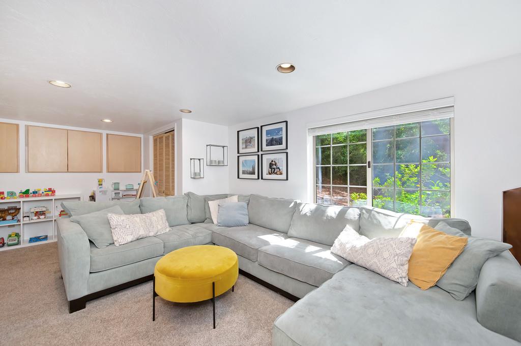 Foresthill Avenue, Auburn, California image 41