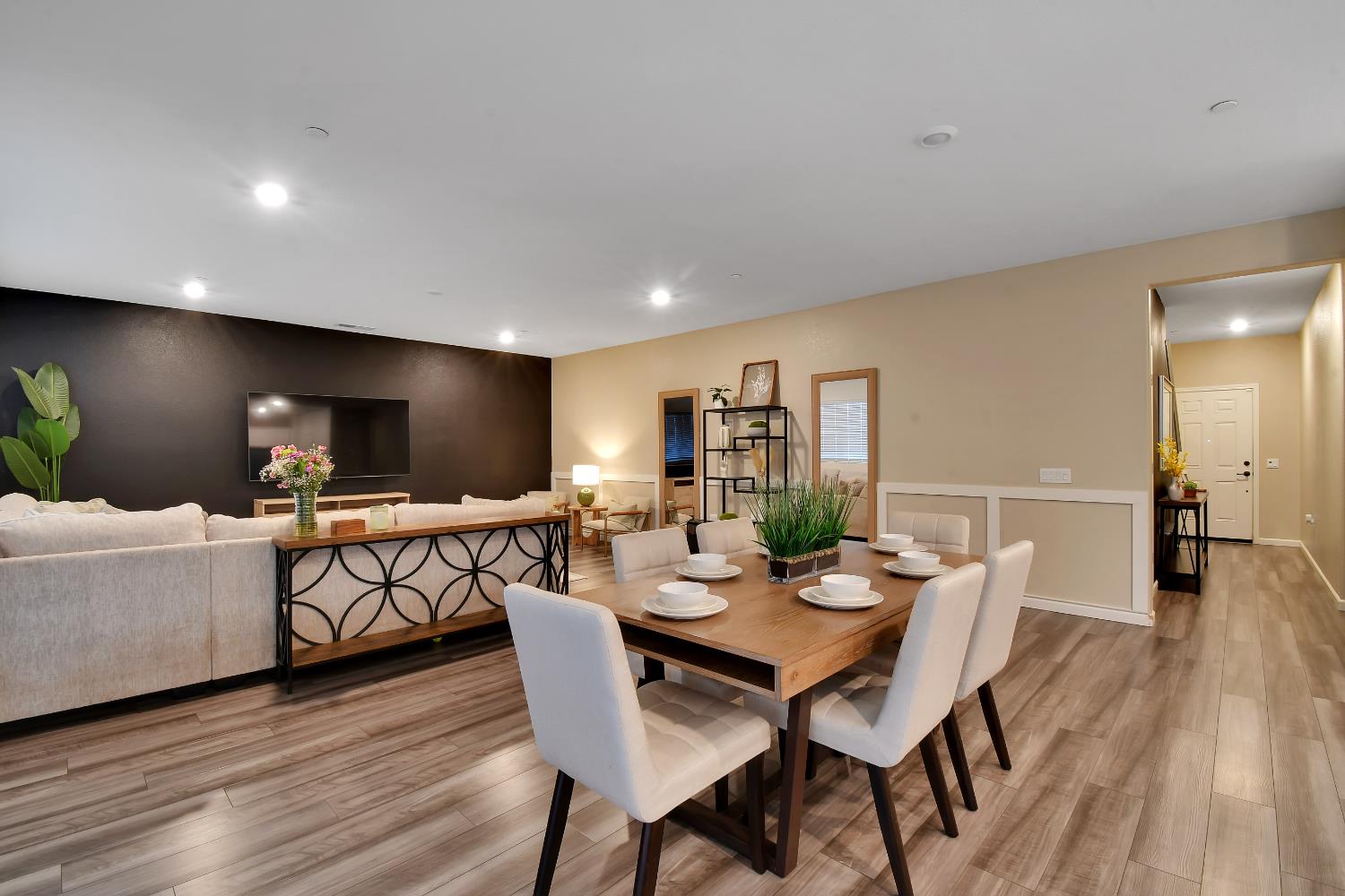 Gatlin Court, Plumas Lake, California image 9