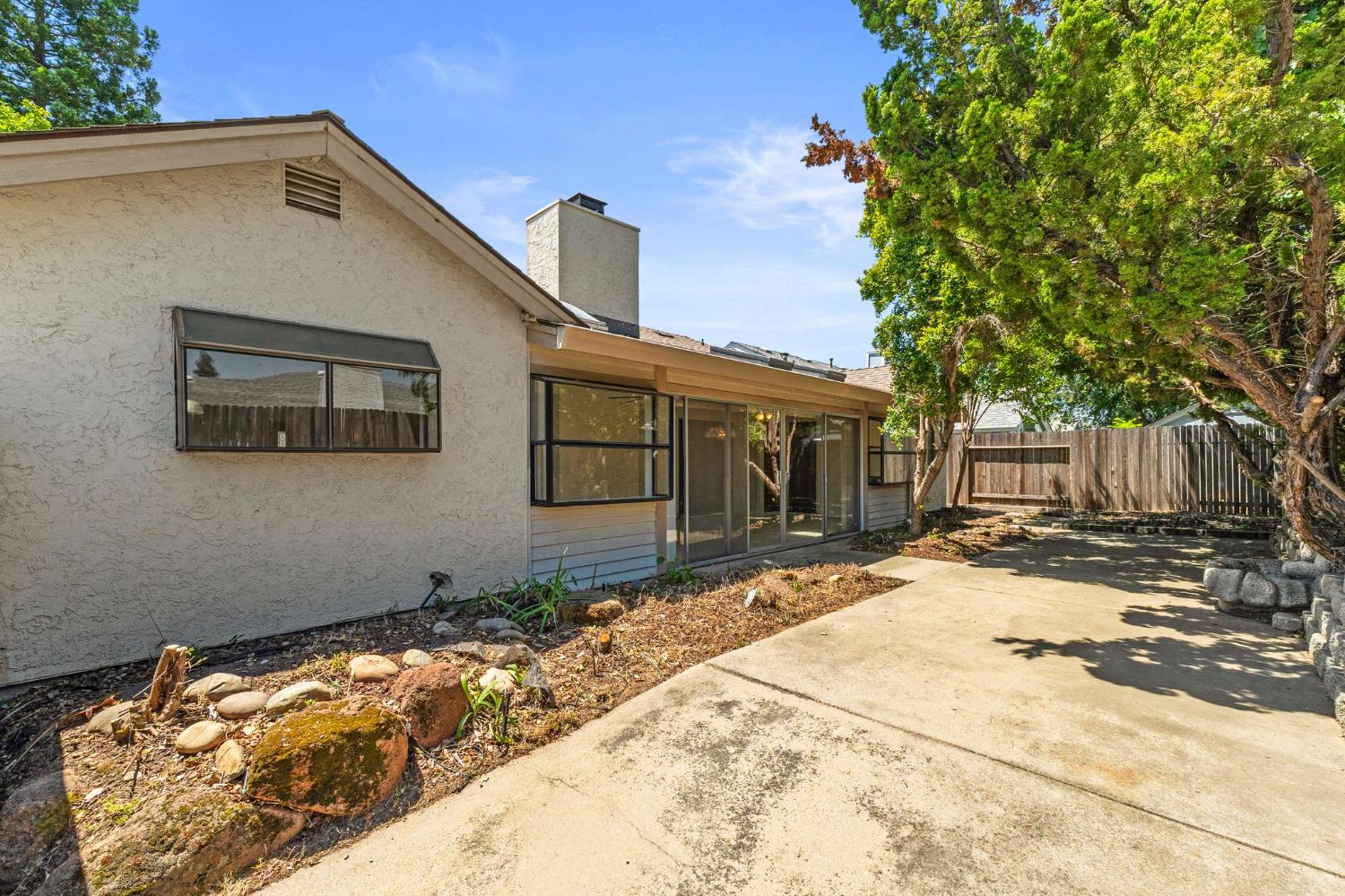 Kyle Court, Citrus Heights, California image 43