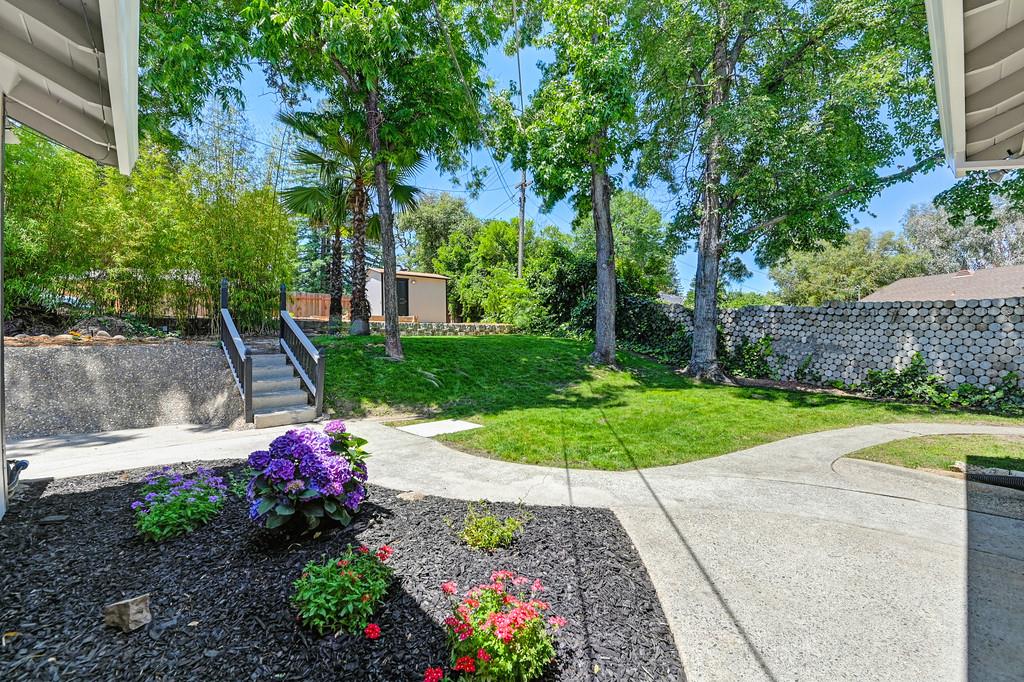 Cal Court, Citrus Heights, California image 28