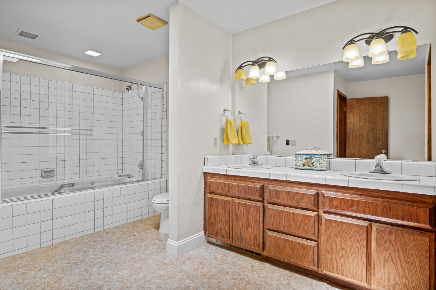 Photo #25: 225042950 Listing: Photo #25