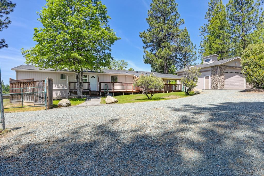 Bear Lane, Somerset, California image 9