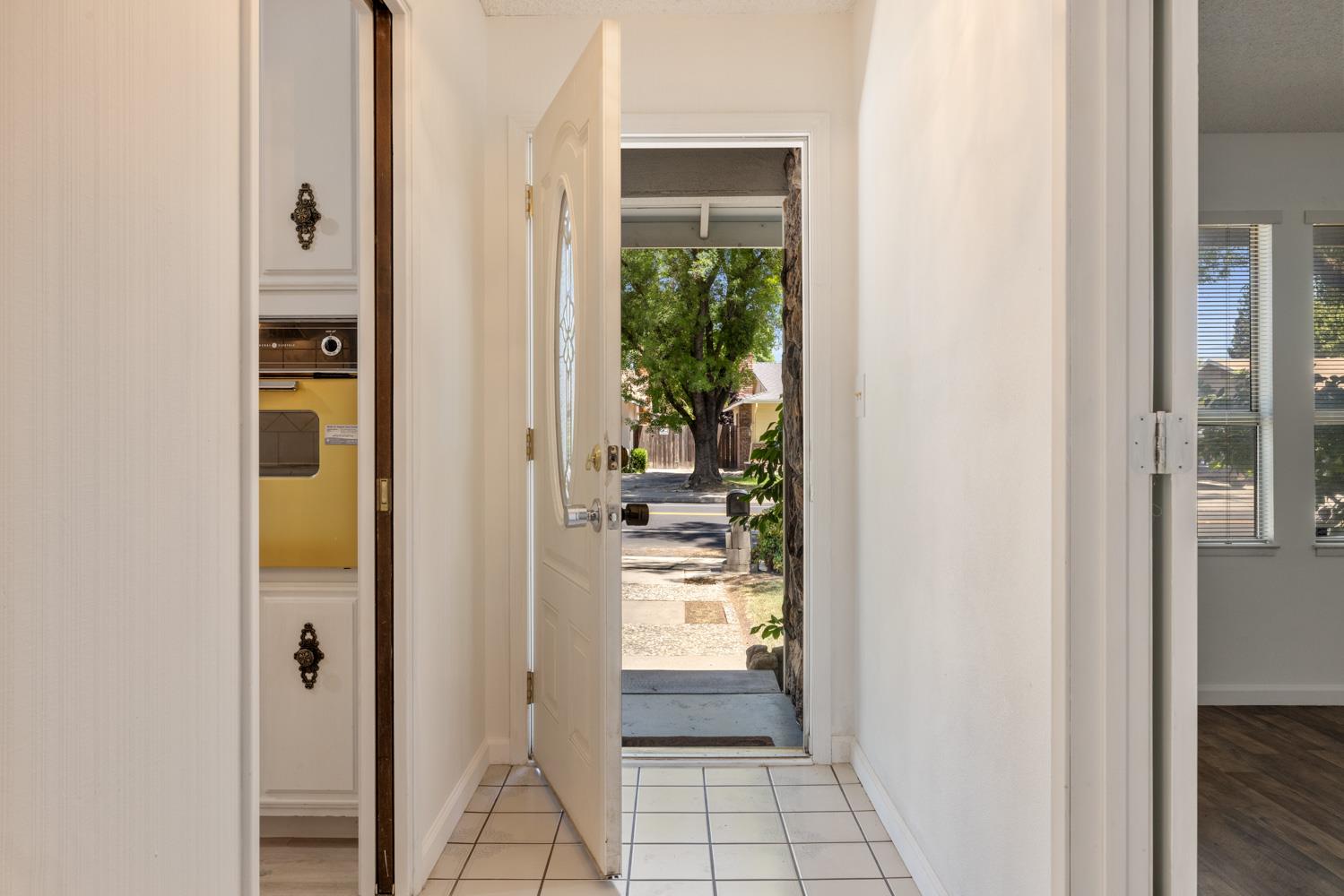 E Orangeburg Avenue, Modesto, California image 6