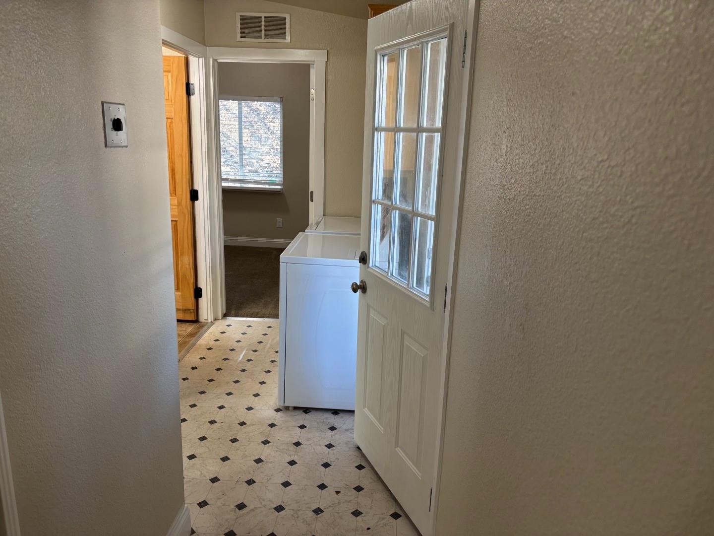 Detail Gallery Image 10 of 17 For 2933 Forebay Rd 17, Pollock Pines,  CA 95726 - 2 Beds | 1 Baths