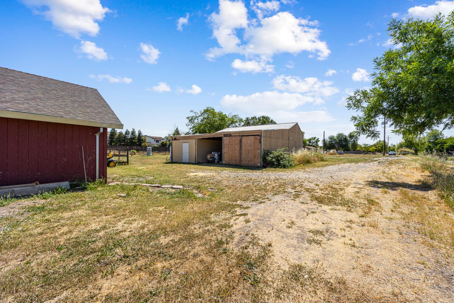 Otis Avenue, West Sacramento, California image 15