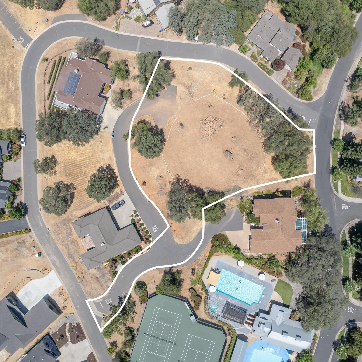 Rosebush Court, Angels Camp, California image 7