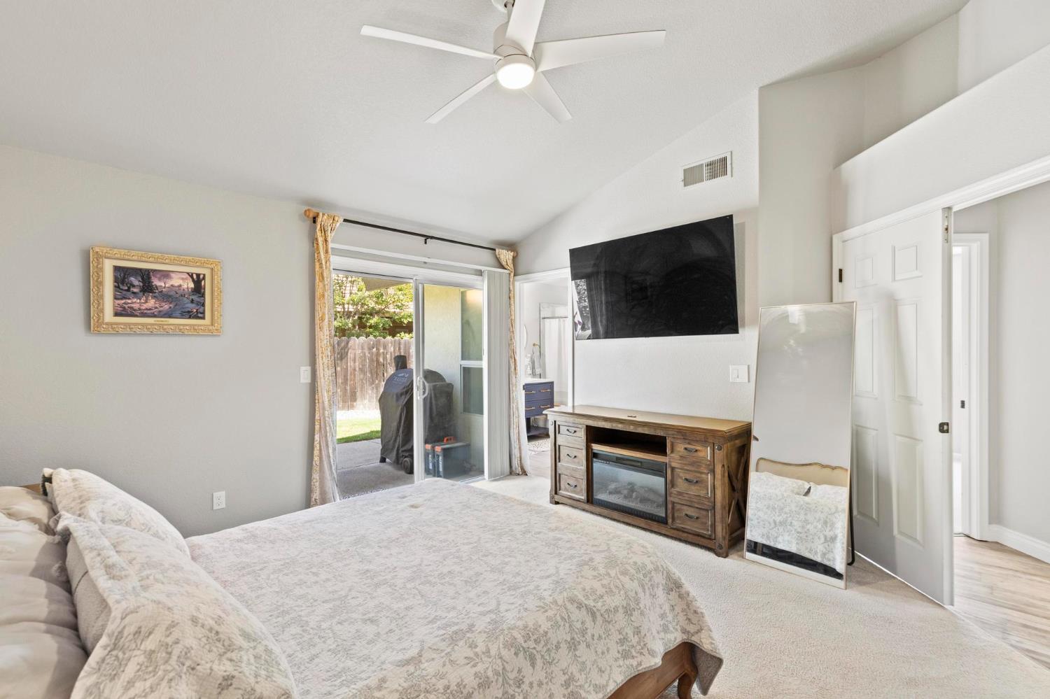 Allen Court, Yuba City, California image 34