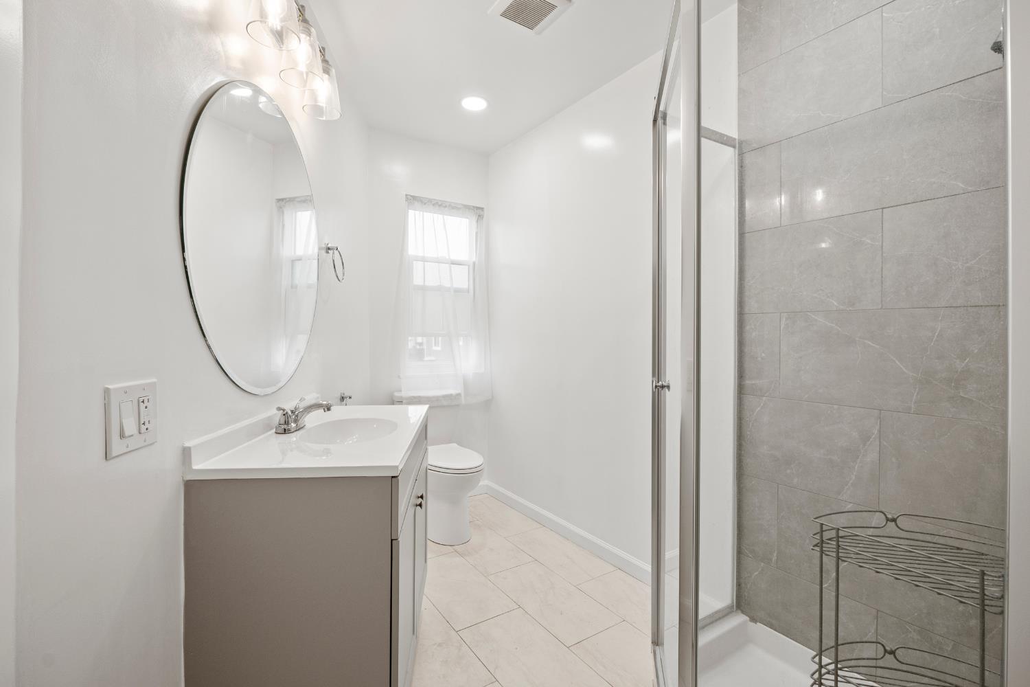 2920 Morcom, Oakland, California image 40