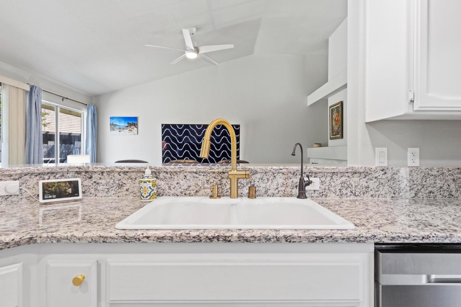 Allen Court, Yuba City, California image 13