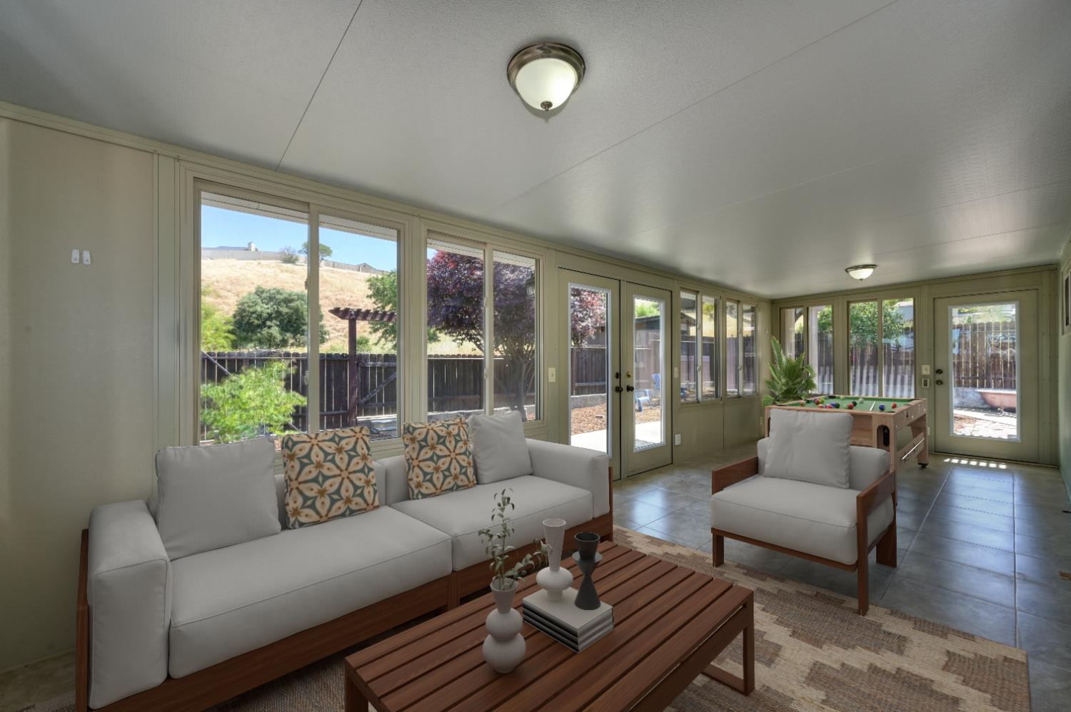 Clark Court, Pinole, California image 11