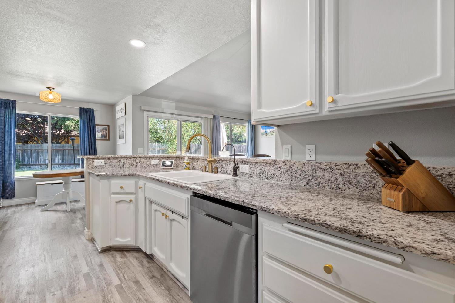 Allen Court, Yuba City, California image 12