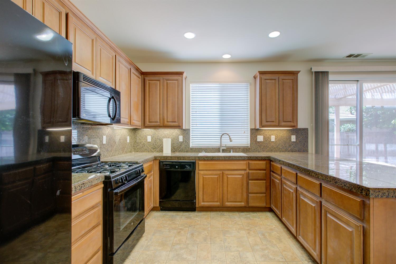 Oatgrass Way, Los Banos, California image 5