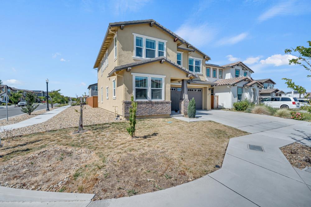 Linnea Court, Elk Grove, California image 4