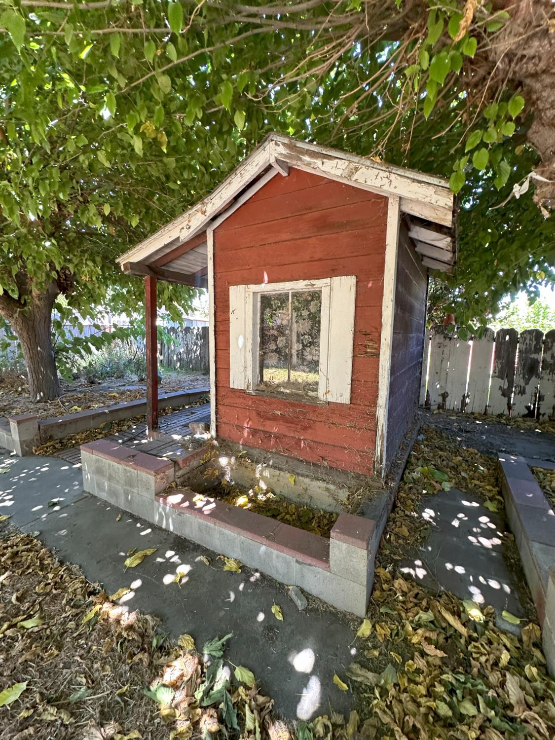 E 21, Tracy, California image 8