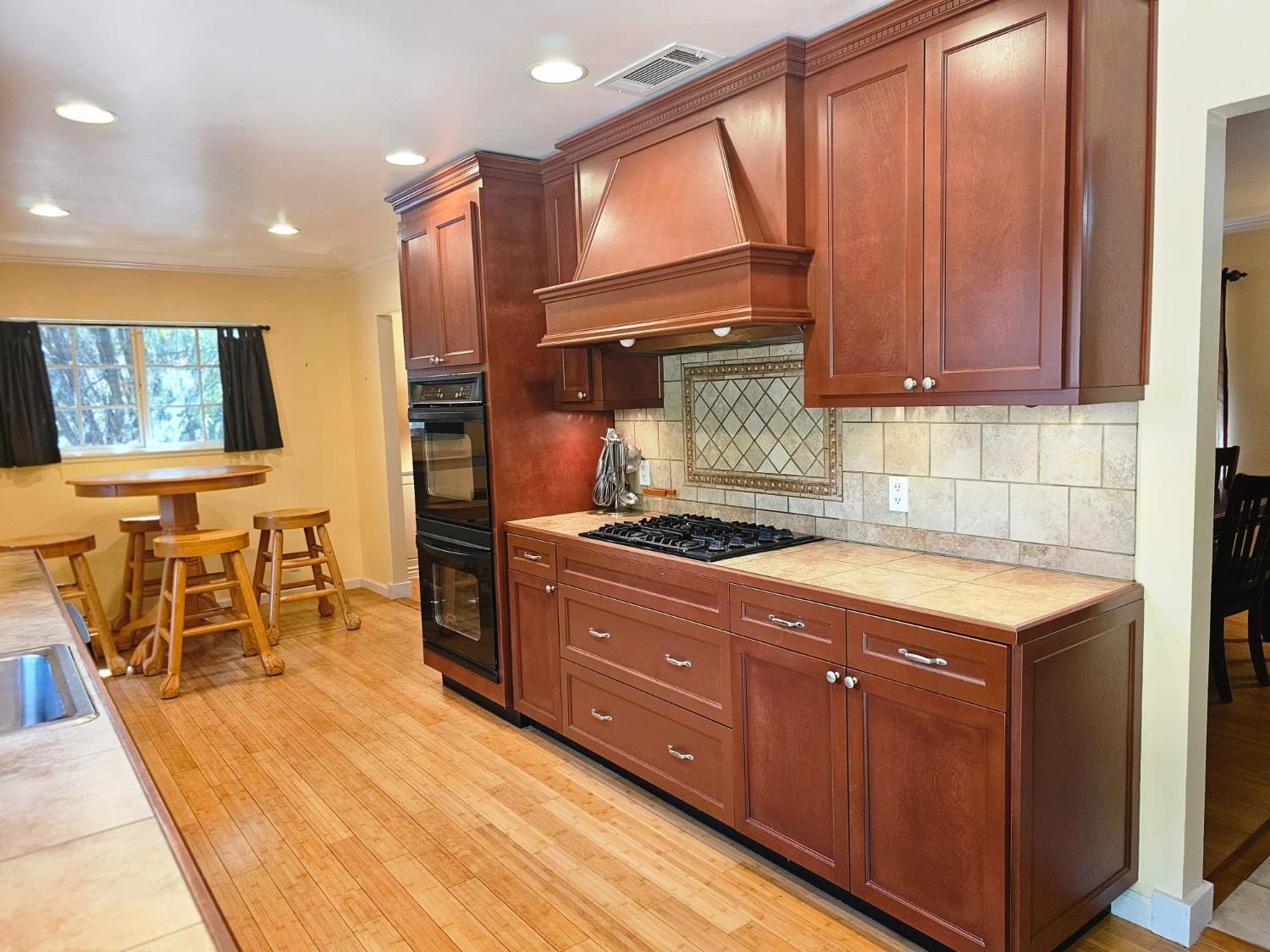 Alandale Way, Rancho Cordova, California image 3
