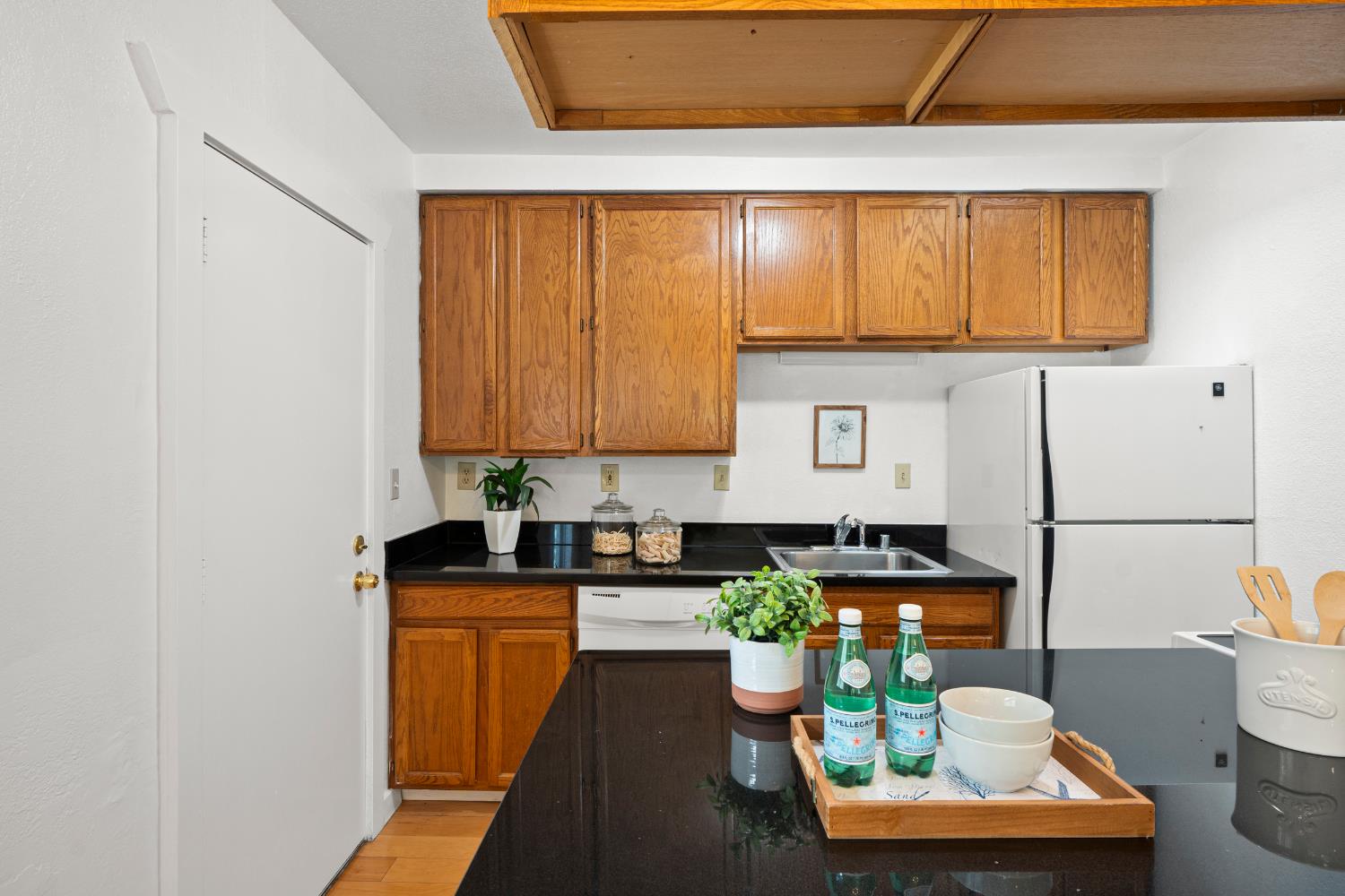 2920 Morcom, Oakland, California image 11