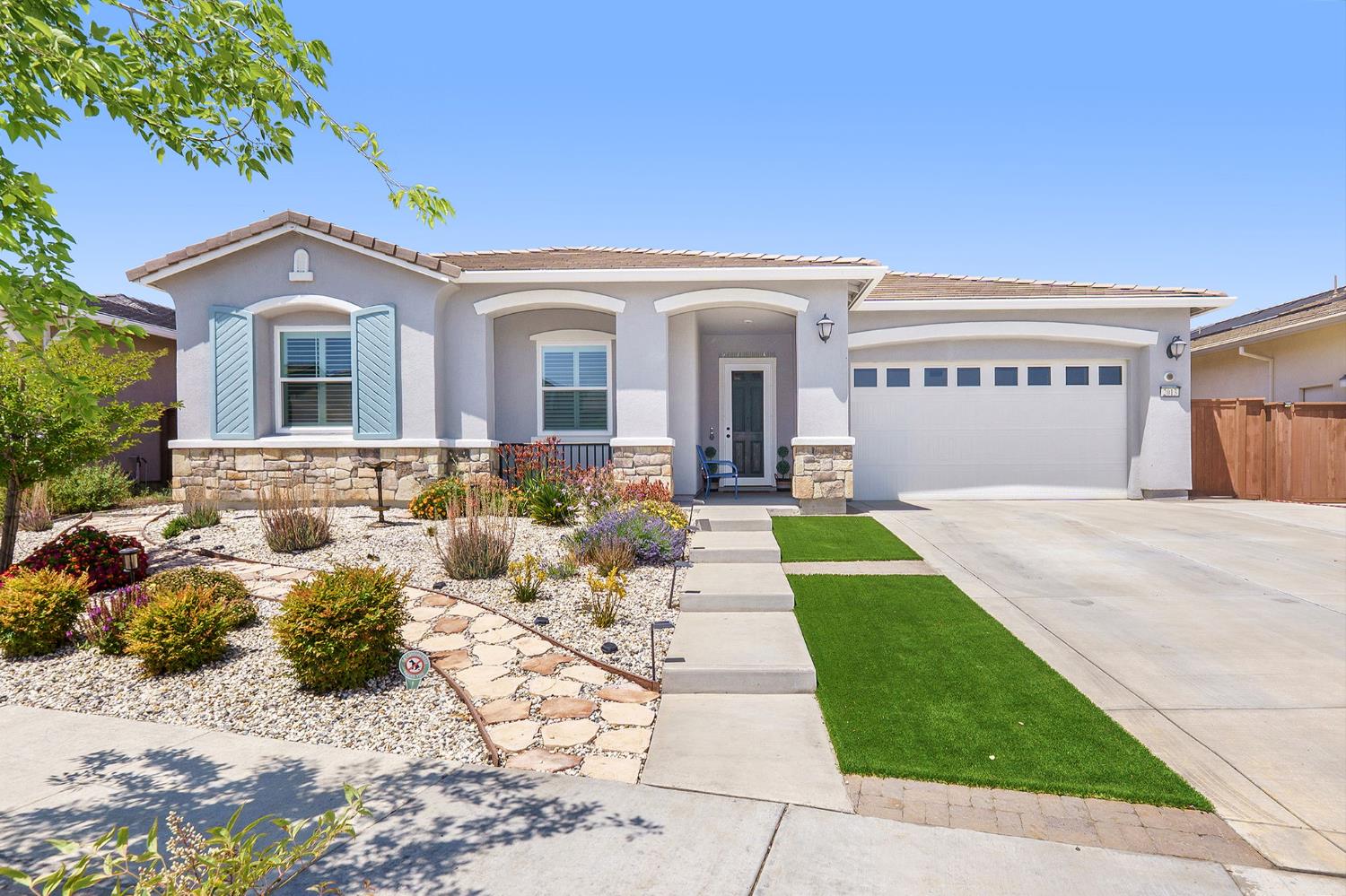 Banks Place, Woodland, California image 5