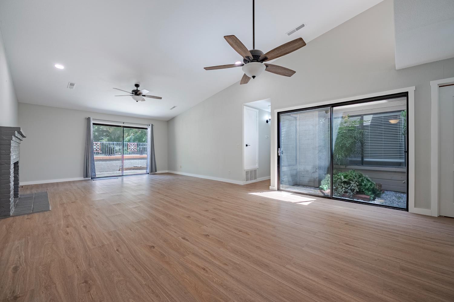 Paseo Redondo Drive, Merced, California image 17