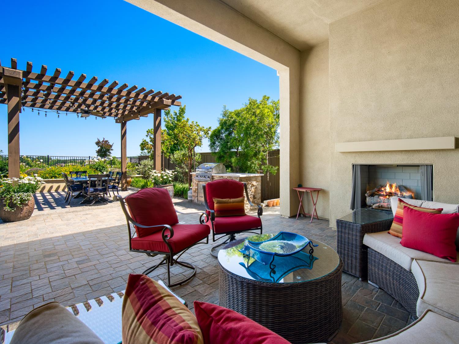 Hogarth Way, El Dorado Hills, California image 4