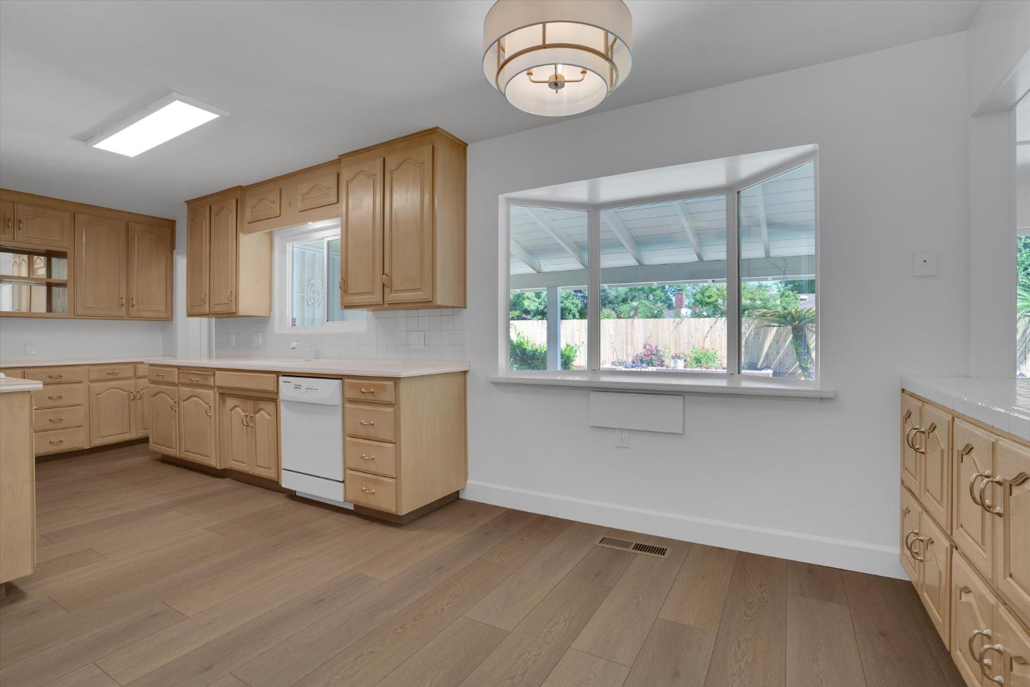 Wellington Drive, Modesto, California image 21