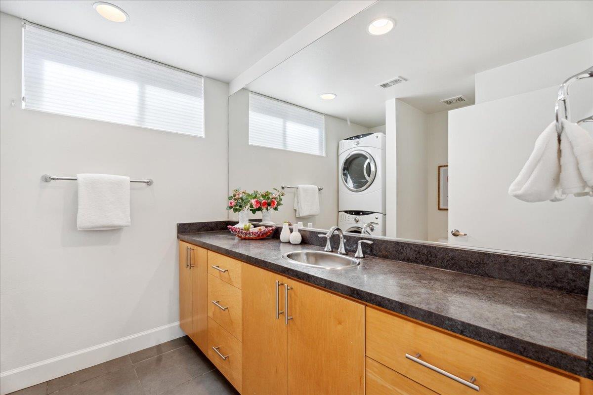 Photo #12: 225069598 Listing: Photo #12