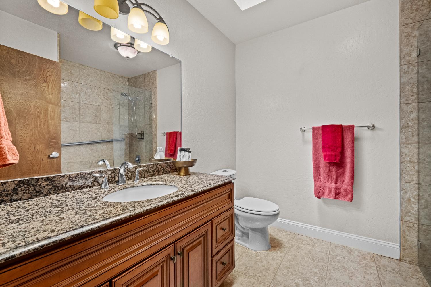 Photo #30: 225042950 Listing: Photo #30