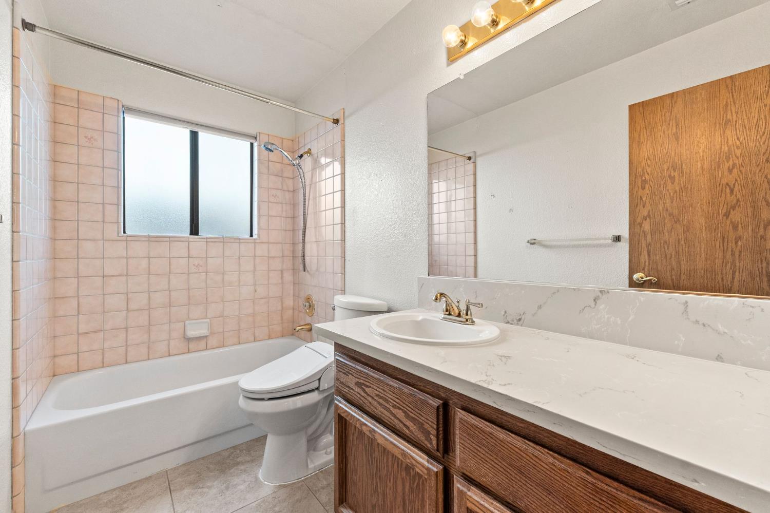 Kyle Court, Citrus Heights, California image 30