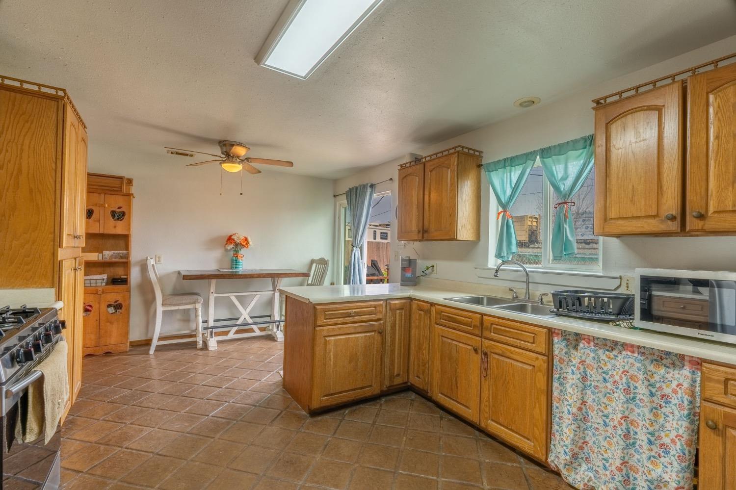 San Rafael Avenue, Stockton, California image 7