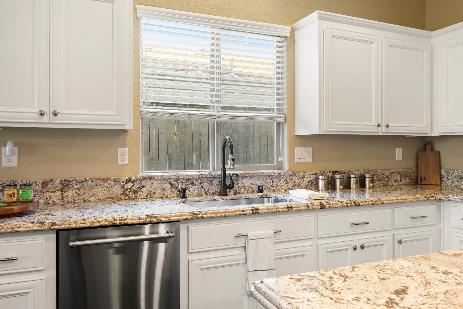 Albany Way, Rocklin, California image 24