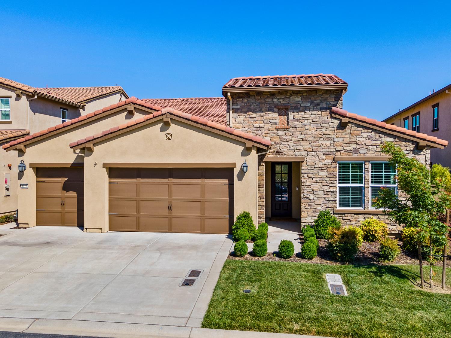 Hogarth Way, El Dorado Hills, California image 3