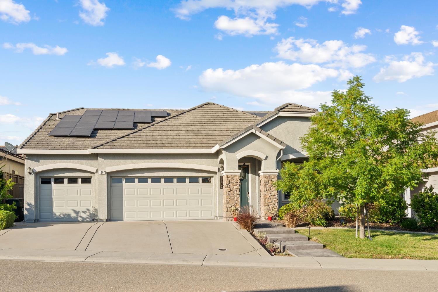 Albany Way, Rocklin, California image 8