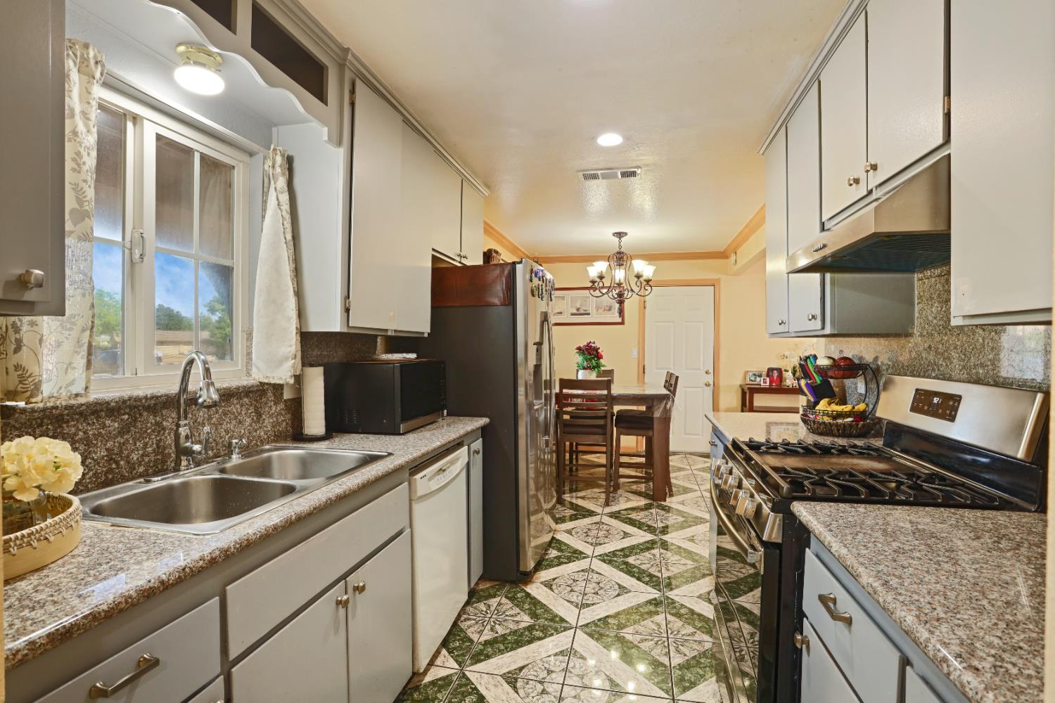 Chinquapin Drive, Modesto, California image 16