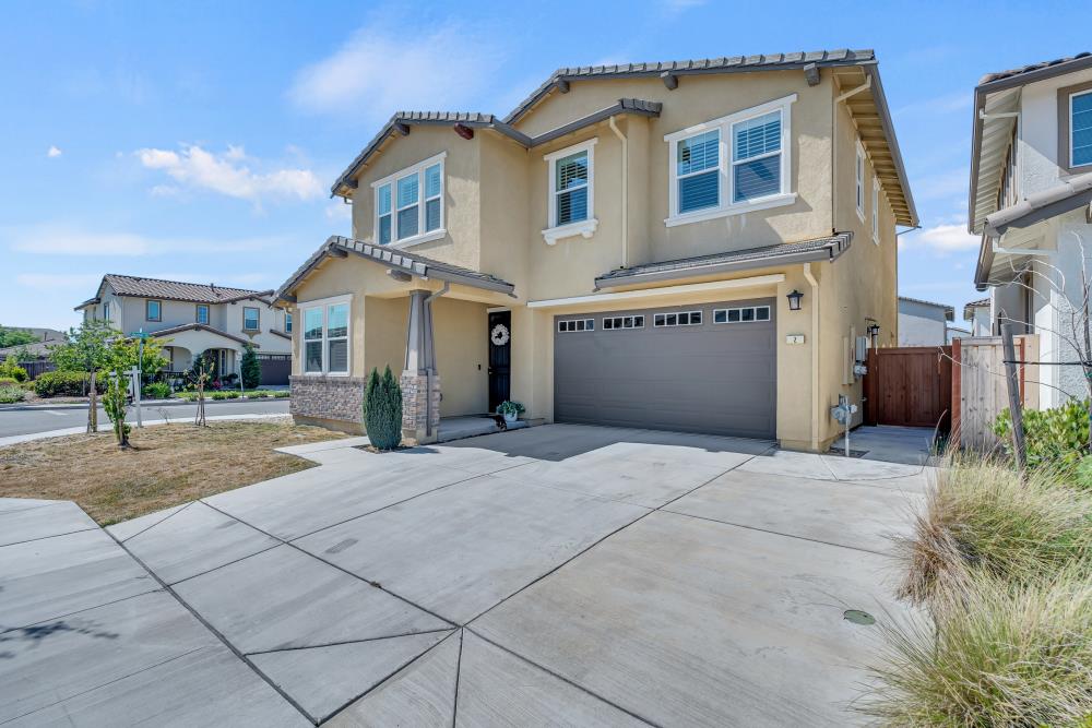 Linnea Court, Elk Grove, California image 3