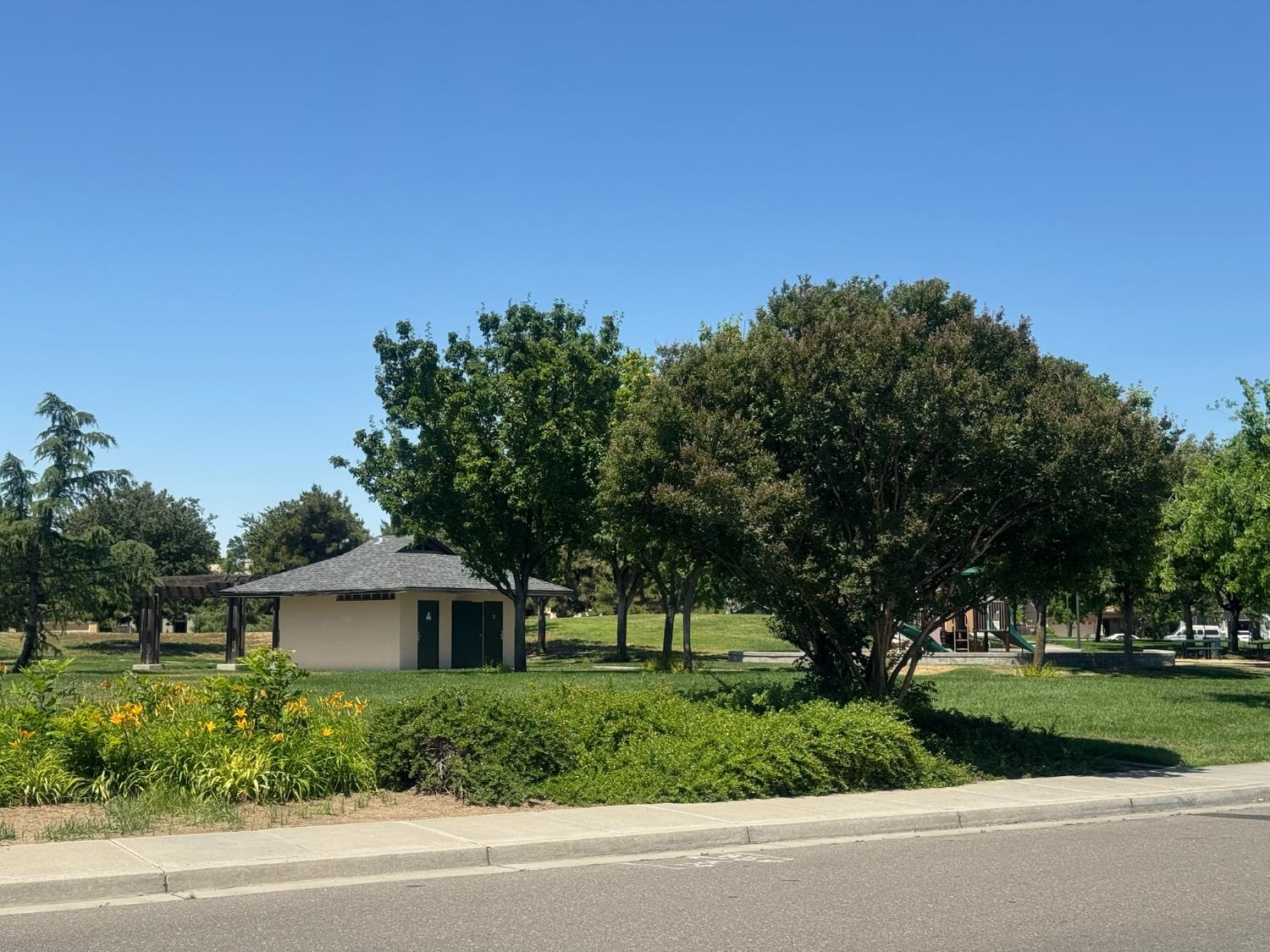 Countrywood Lane, Tracy, California image 45