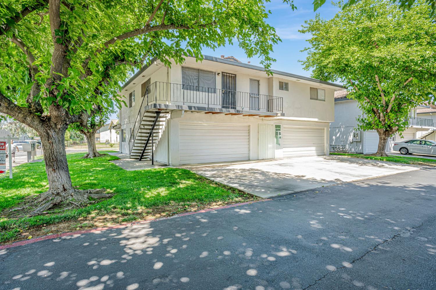 Photo #3: 225069126 Listing 