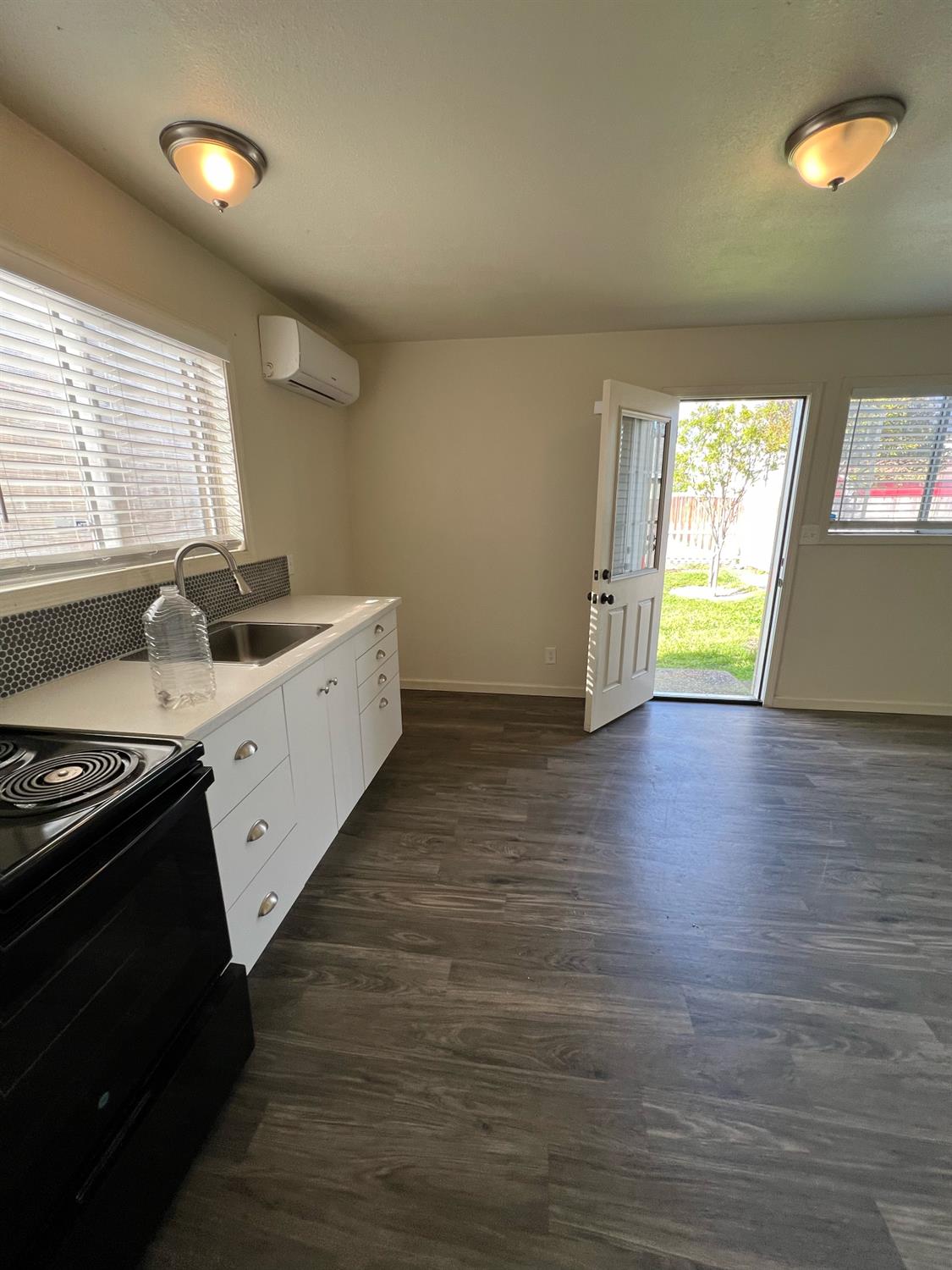 Marion Street, Manteca, California image 23