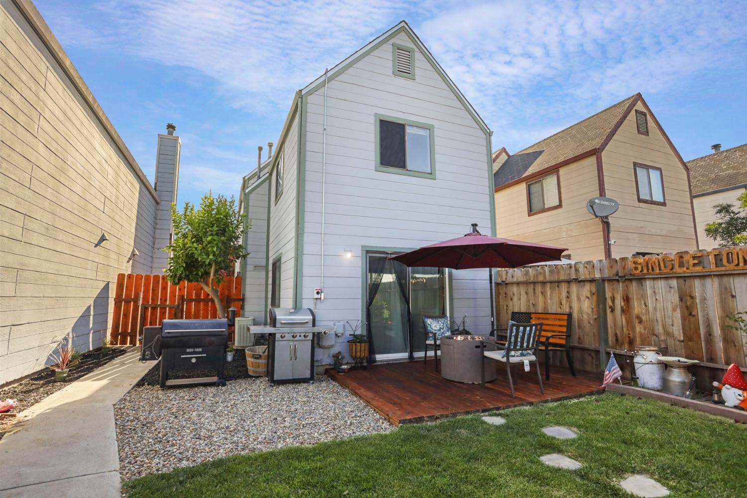 Benjamin Place, Manteca, California image 34