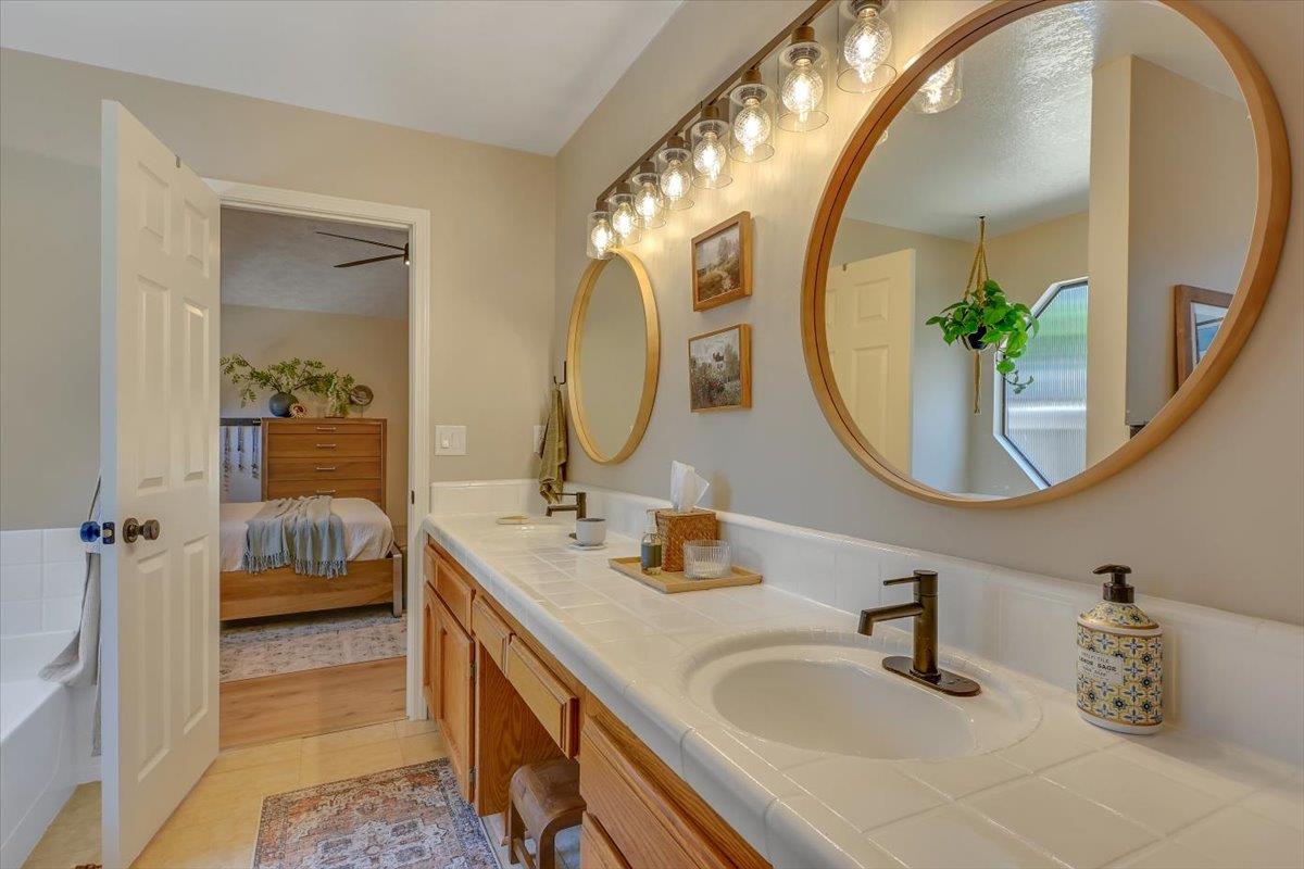 Woodhaven Drive, Yuba City, California image 31