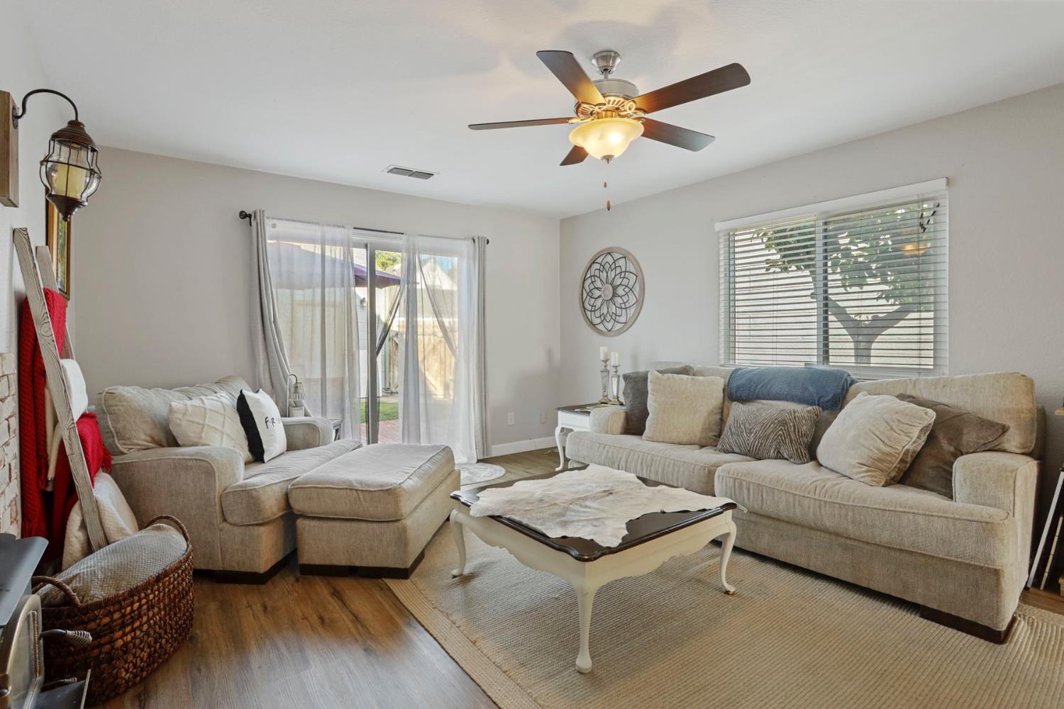 Benjamin Place, Manteca, California image 19