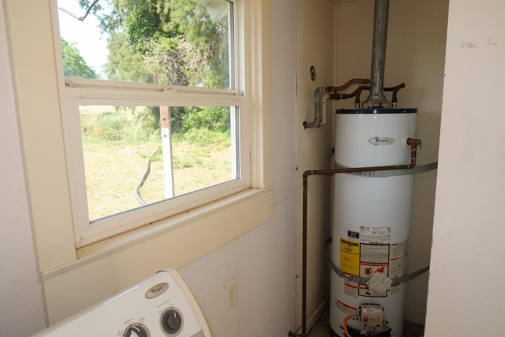 Walnut Avenue, Marysville, California image 23