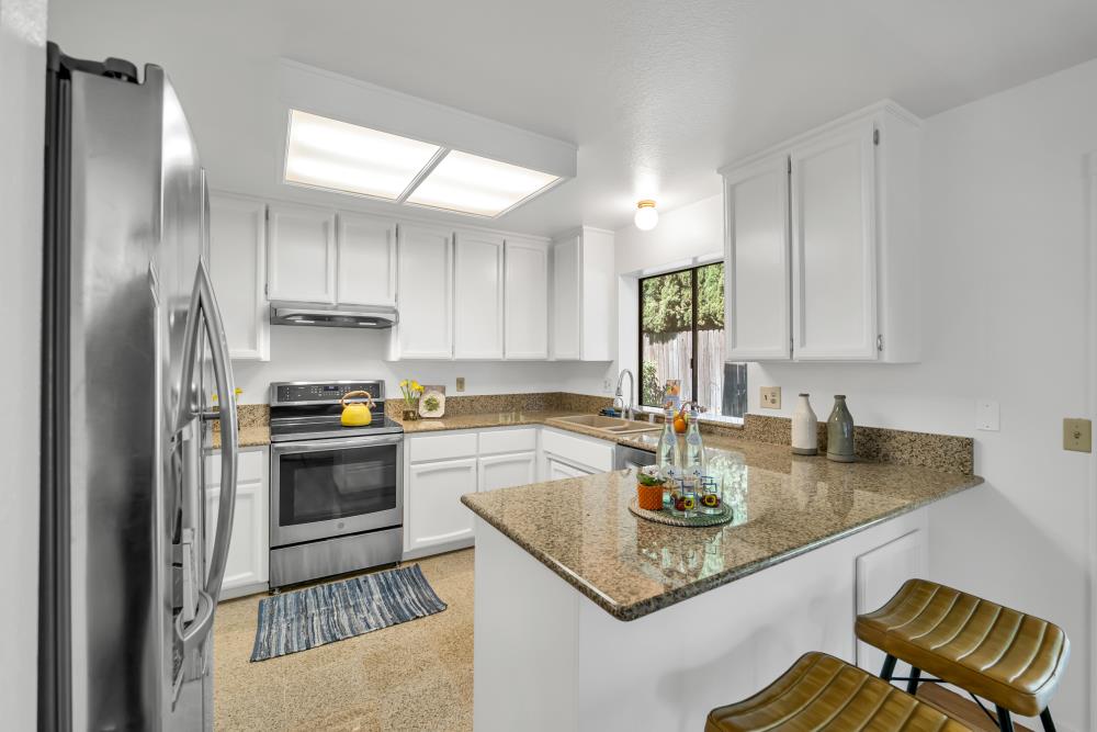 Summerwind Way, Sacramento, California image 21