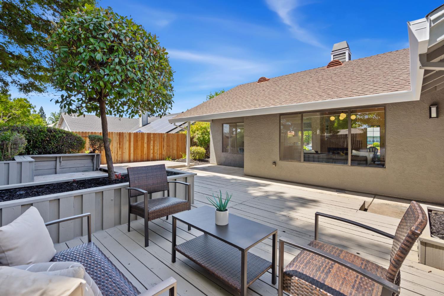 Blossom Hill Way, Roseville, California image 25