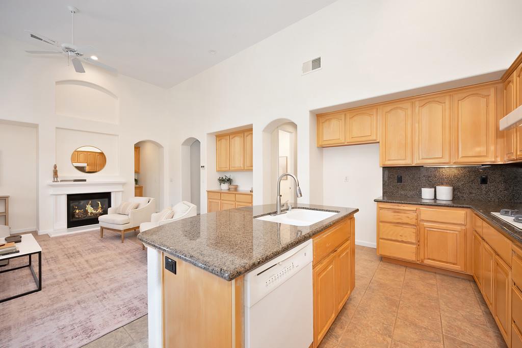 Cortina Road, West Sacramento, California image 18