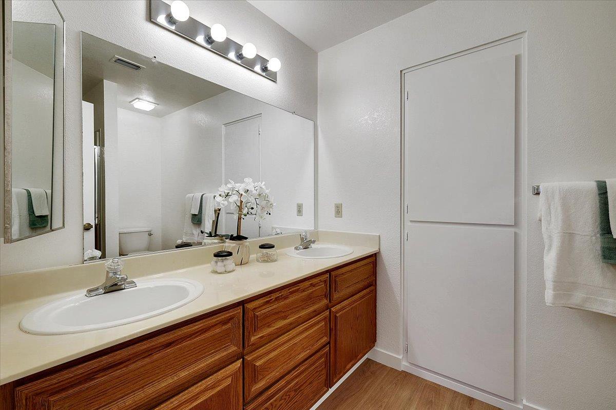 Photo #35: 225067694 Listing: Photo #35