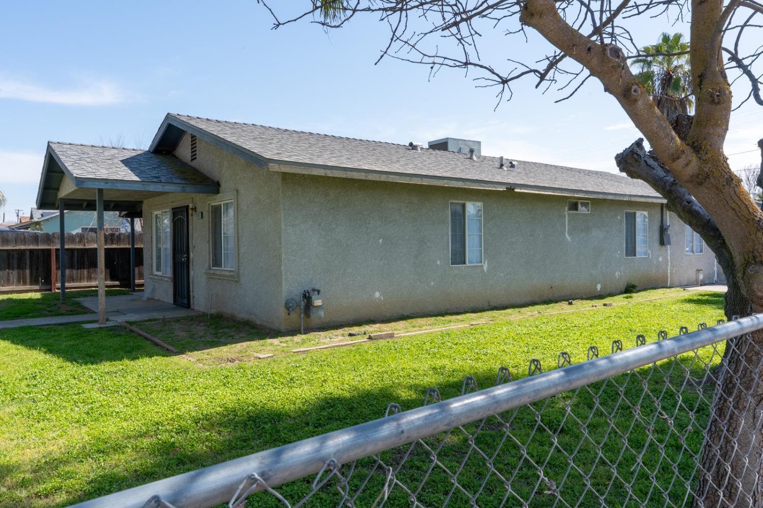 E Broadway Street, Planada, California image 32